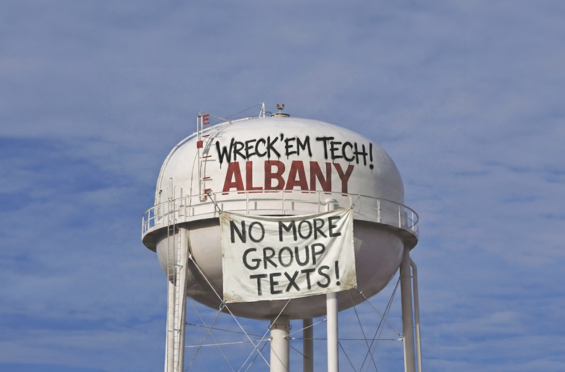 From Wreck ’Em to Wrecked by Group Texts
