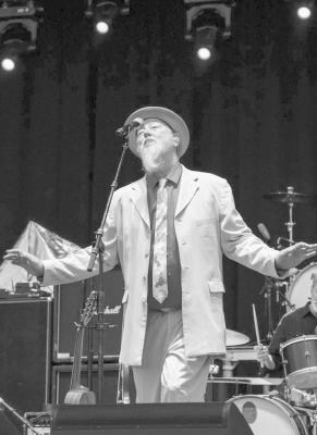 Shinyribs to perform here